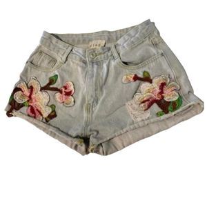 ETWO Floral Embroidered Light Wash Jean Shorts